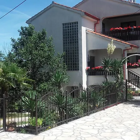 Apartment Peric *